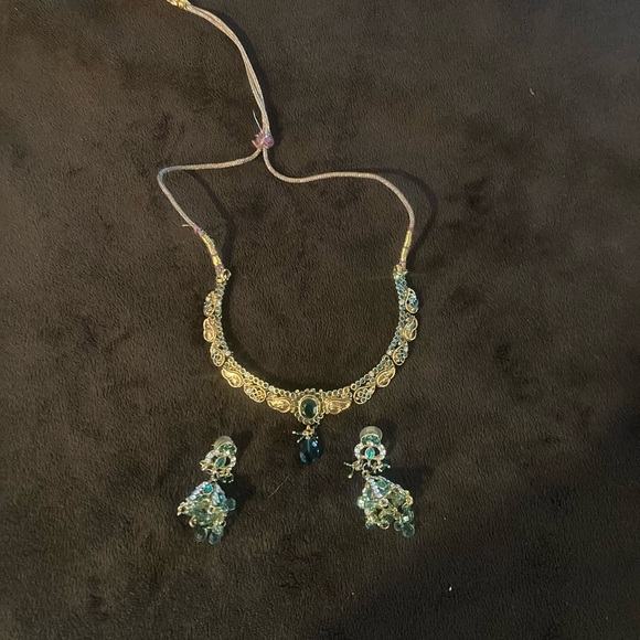 Beautiful synthetic Emeralds & Diamonds Necklace and Chandelier Earrings - Picture 1 of 6